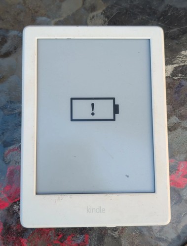 Amazon kindle 8th generation - amazon,
