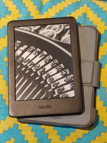 Amazon kindle - 10, 3)