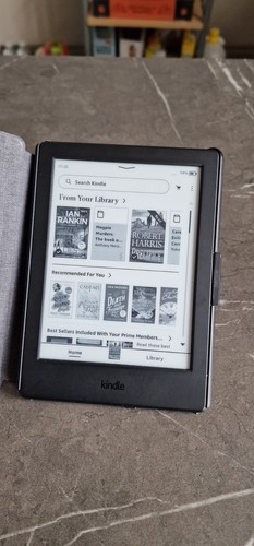 Amazon kindle 8th generation - amazon,